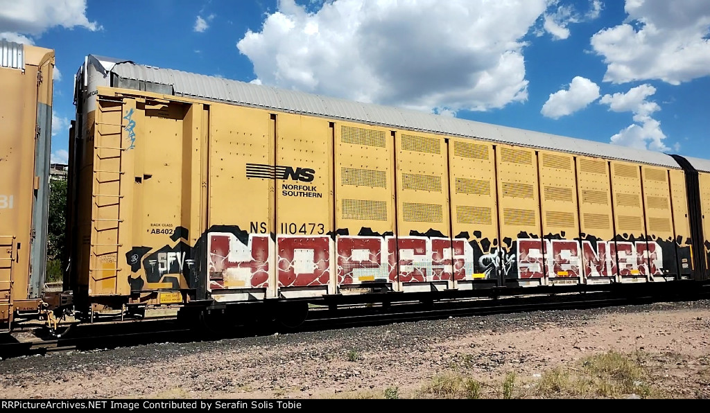 NS 110473 AB 402 "A" Con Grafiti 